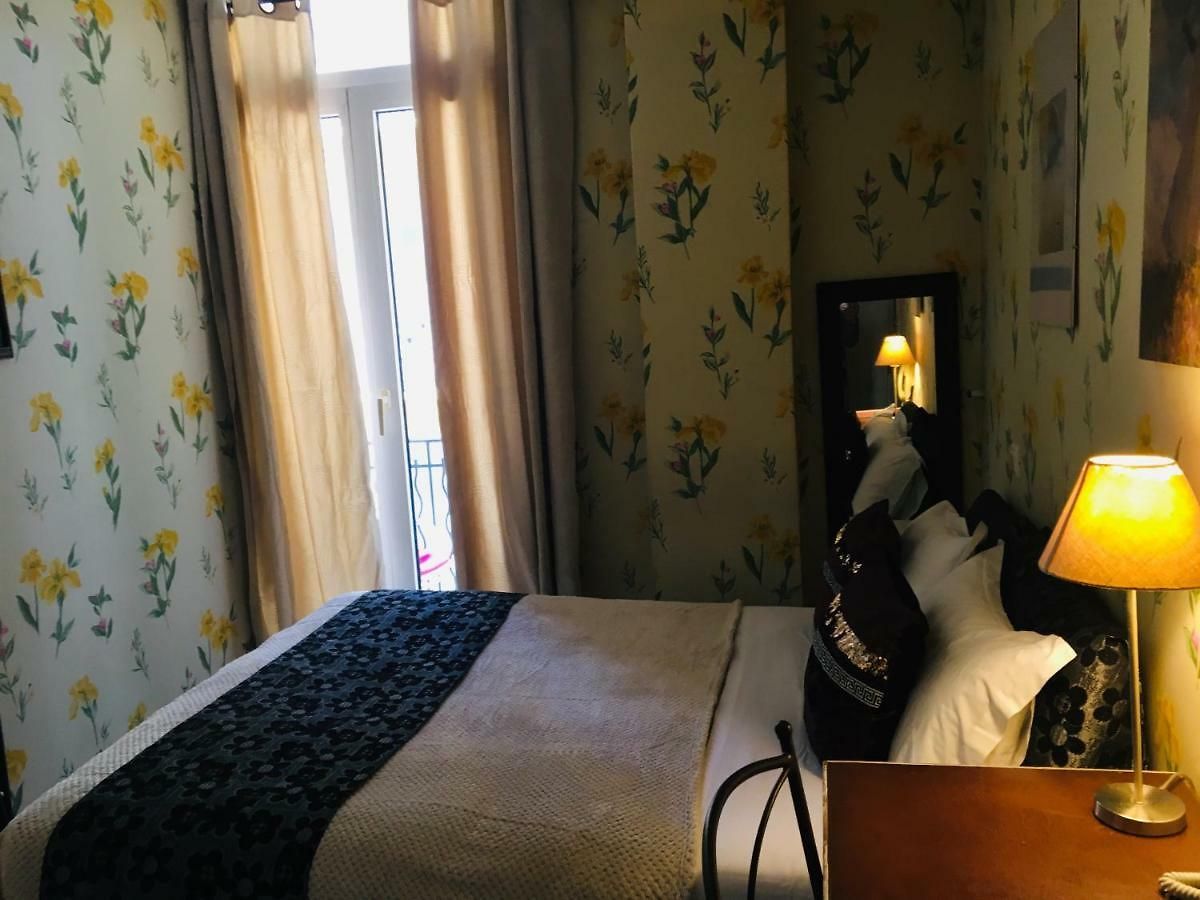 La Tour Hotel