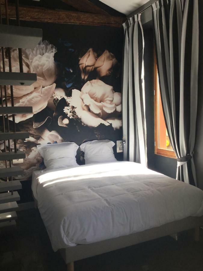 Couette-café With A Vue 3*