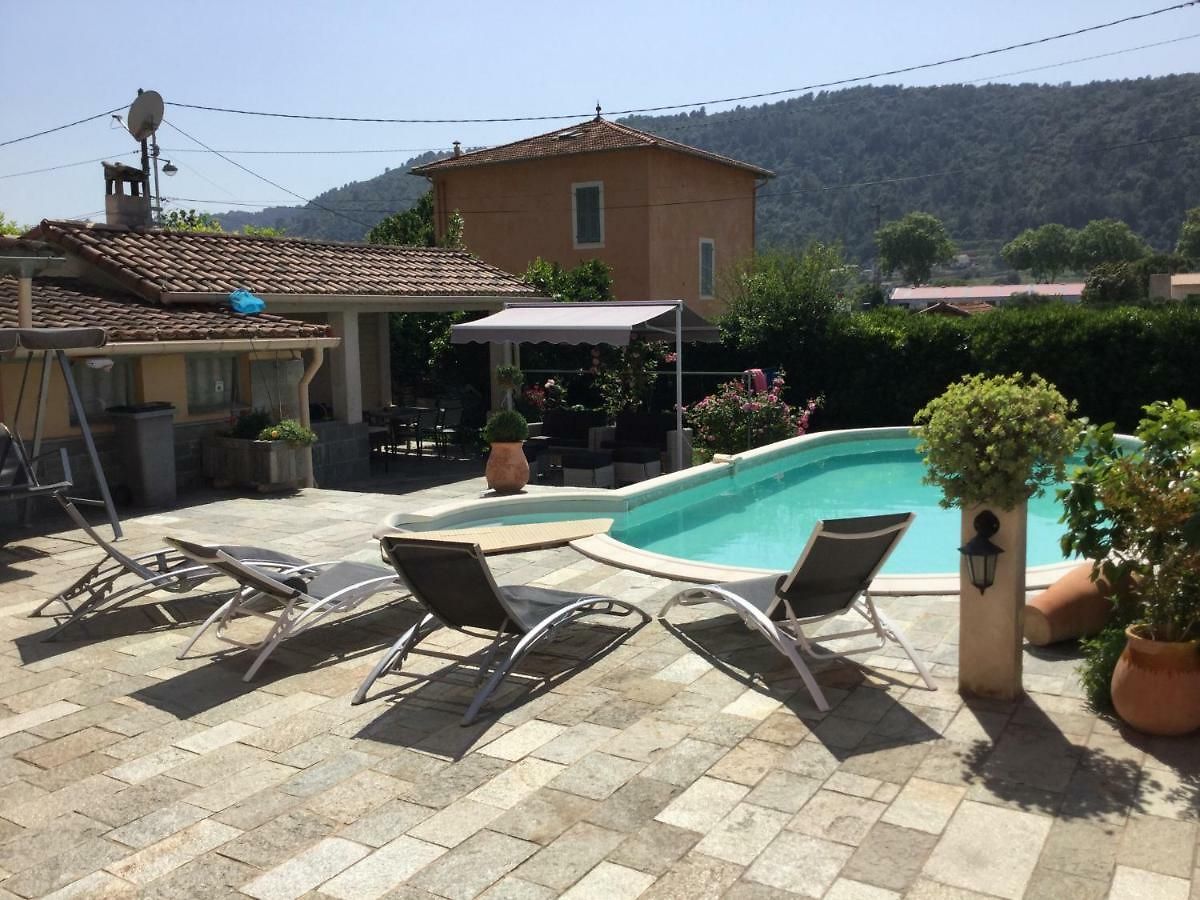 Hébergement de vacances Les 13 Chimères *