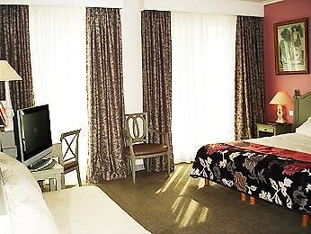 Hotel Mercure Marché Aux Fleurs 4*