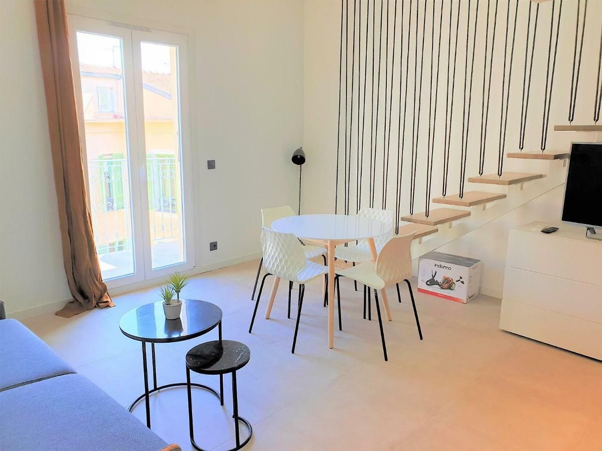 Duplex Dernier Etage Balcon 507 Appartement *