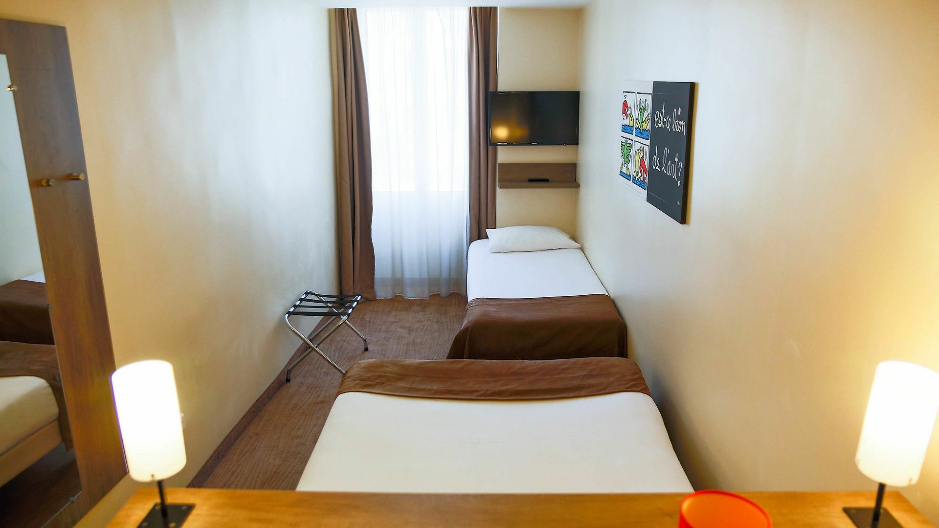 Hotel Le Seize, Centre