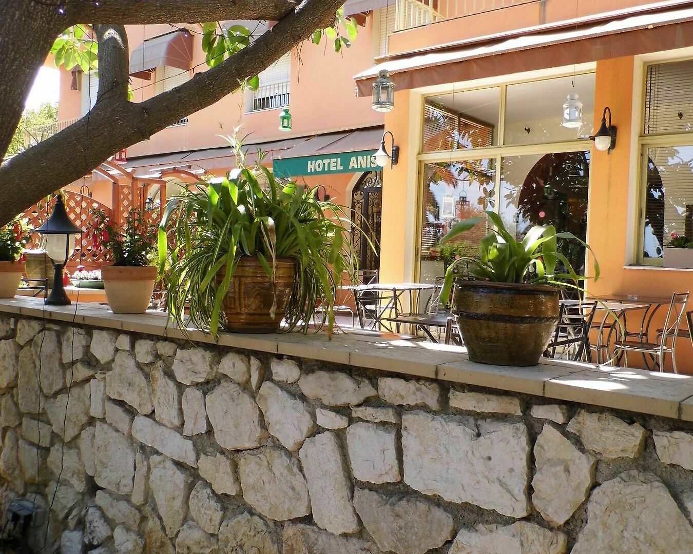 Anis Hotel