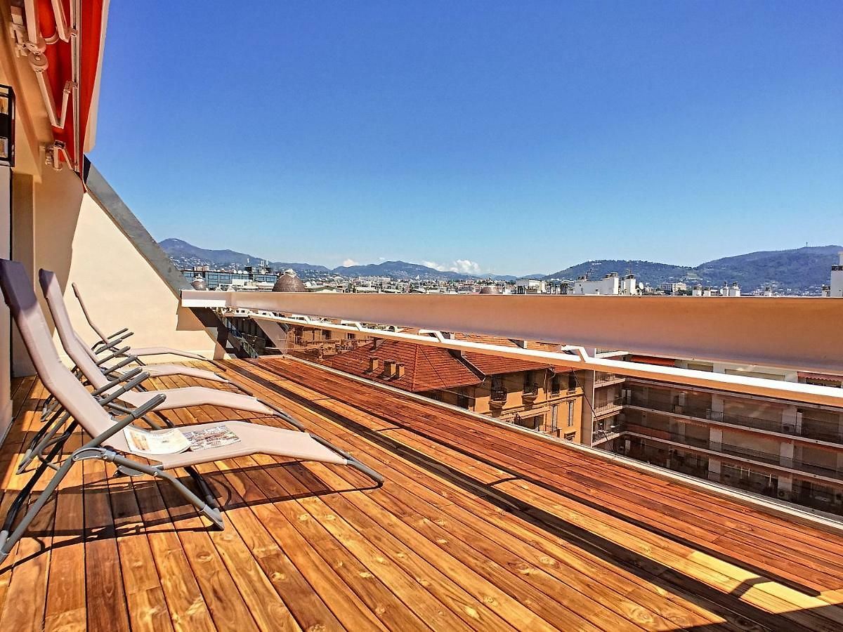 Nestor&jeeves - Sky Light Terrace - Hyper Center - By Sea - Floor Apartment