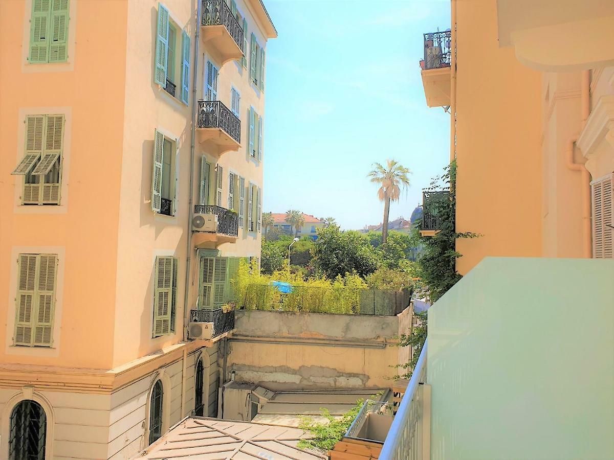 Duplex Balcon Centre 207 *