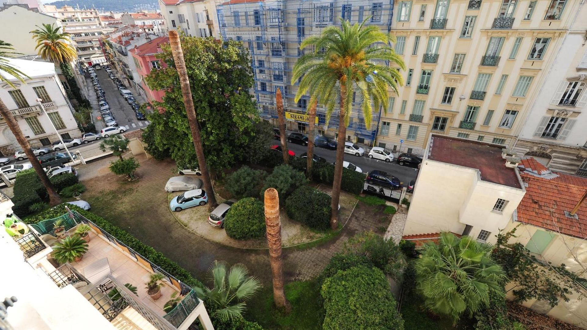 Clemenceau Centre Five Stars House Apartment