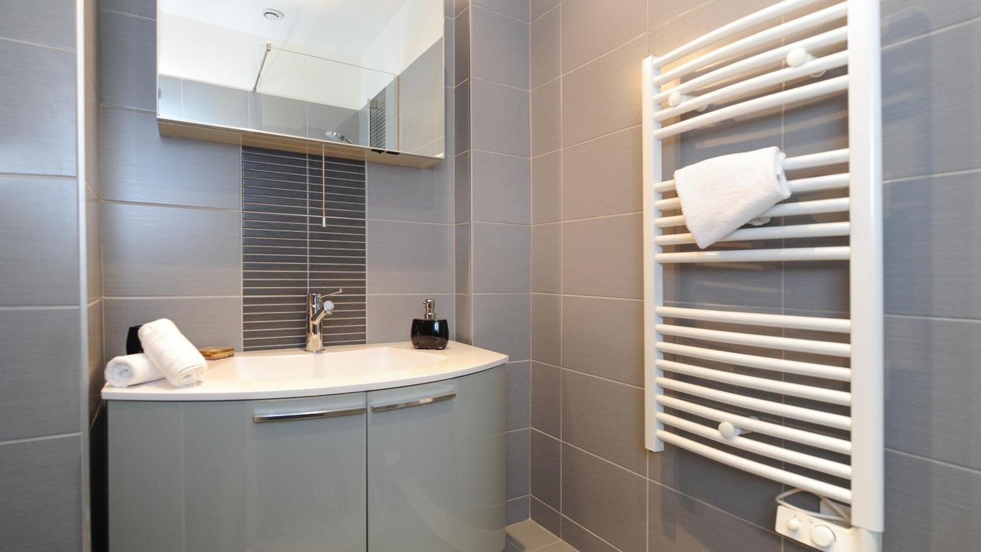 La Salamandre A Appartement *