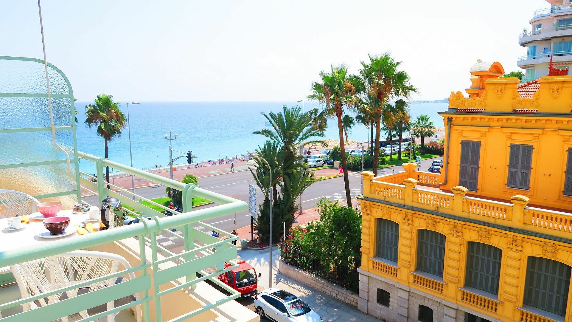 Sea View - Promenade Des 1 Bdr Apartment *