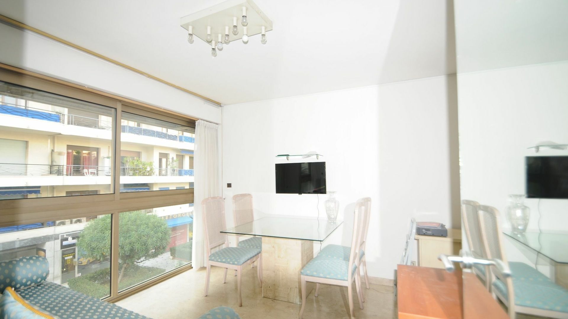 Centre Promenade Golden Square Terrace 1 Min Walk To The Beach Ac Nice