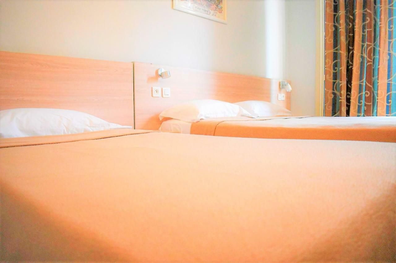 Little Palace 2*