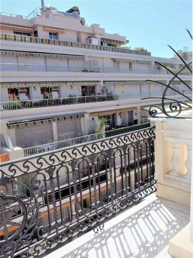 Little Palace Hotel