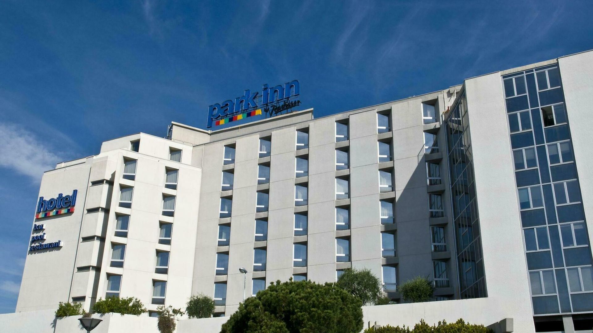 Radisson Airport Hotel 4*