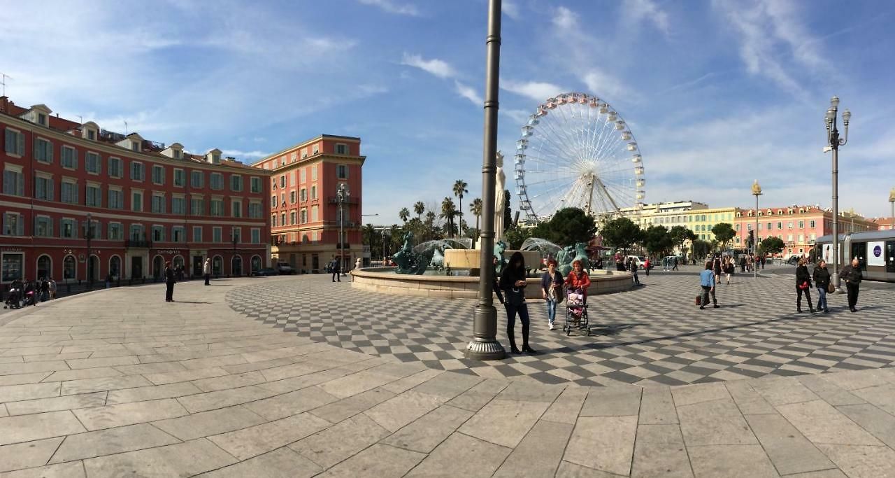 On Place Massena Appartement *