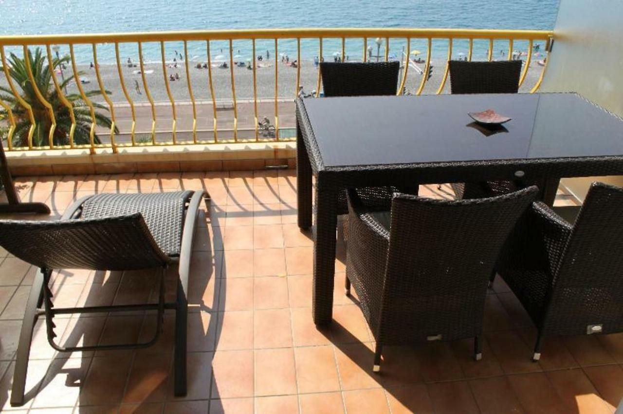 Beachfront Promenade Des Appartement Nice