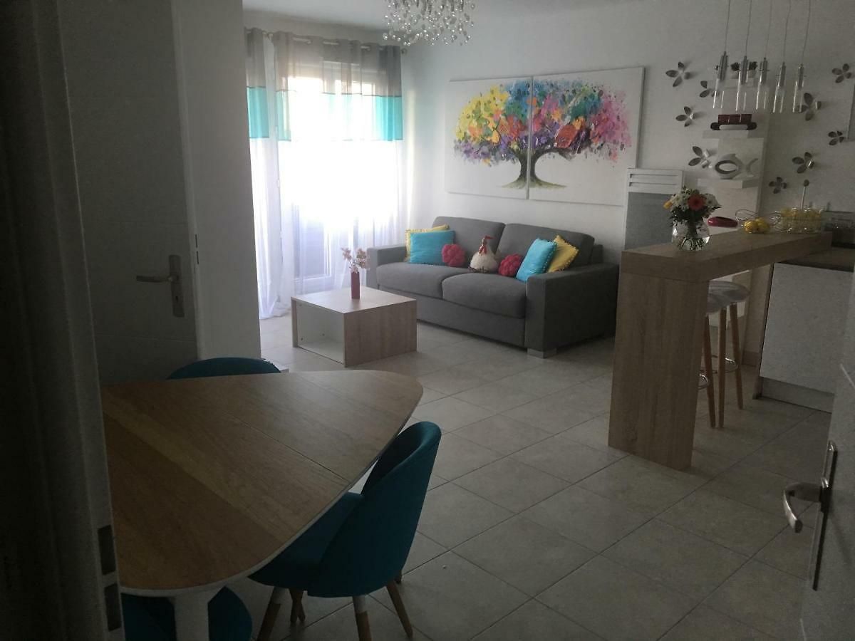 Appartement Riviera Terrasse - Parking Gratuit *