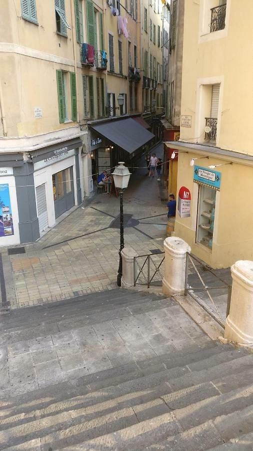 2 Bedroom Old Town Centre Nice