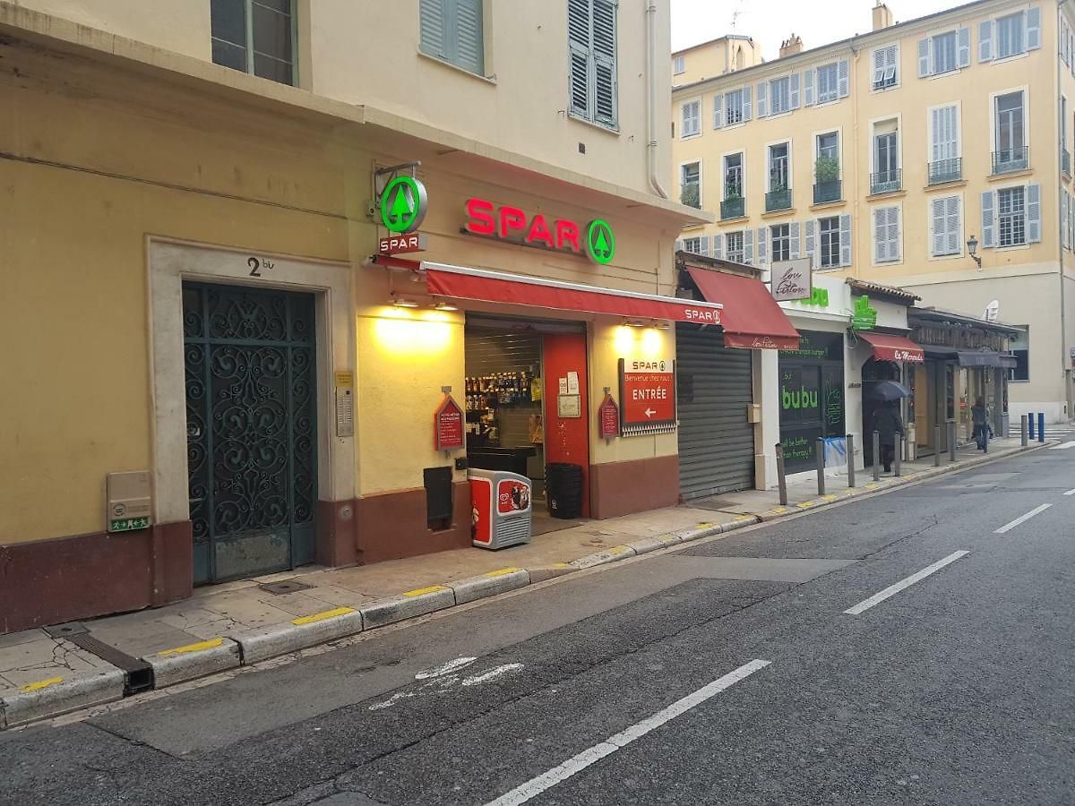 Studette En Plein Cœur Du Vieux Appartement *