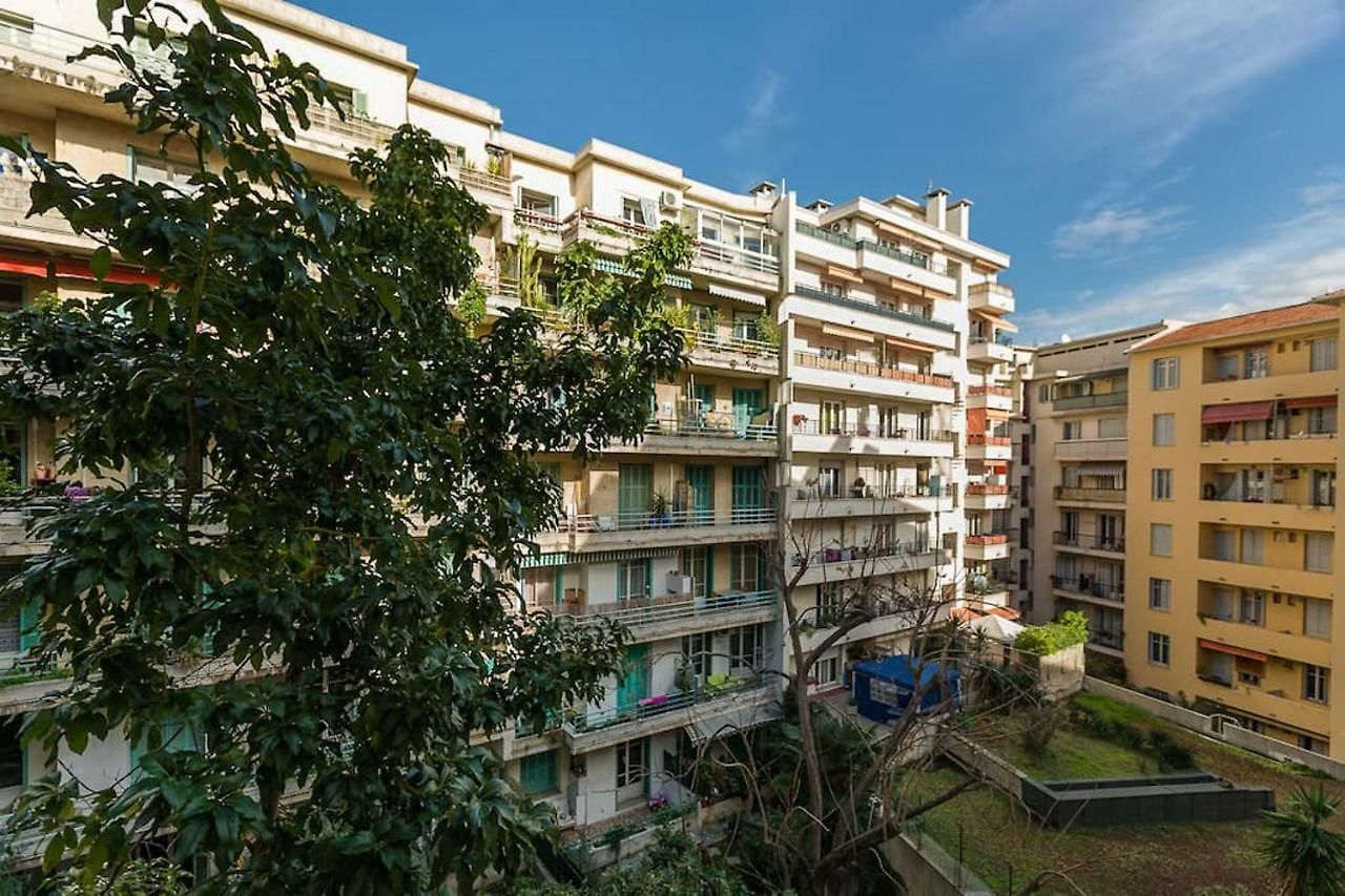 Appartement Center Nice,1 , 2 Balcons *