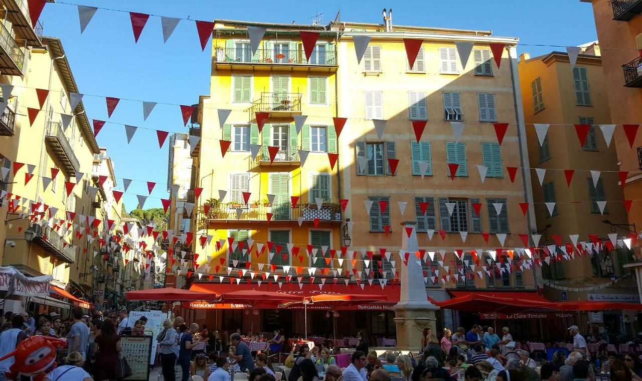 Center Nice,1 , 2 Balcons Appartement *