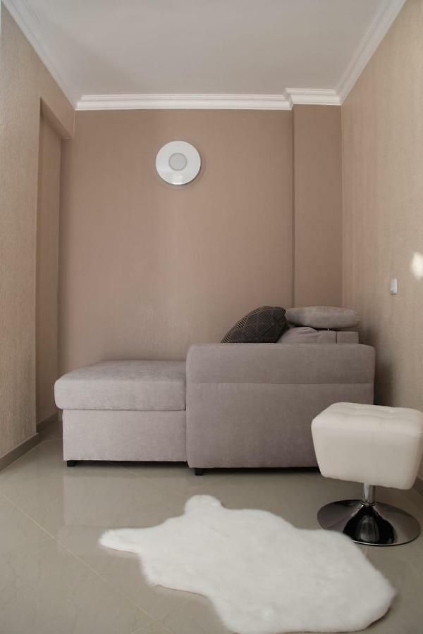 Stylish 2 Flat 50 Meters To The Nice