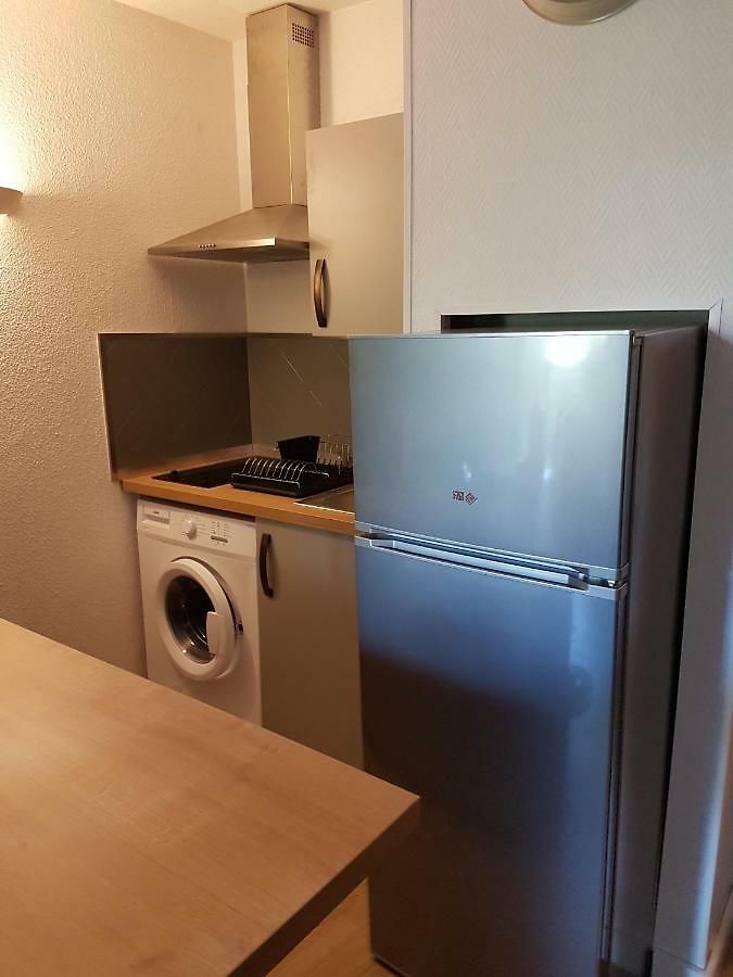 Appartement Les Palmiers à 700m De La Nice