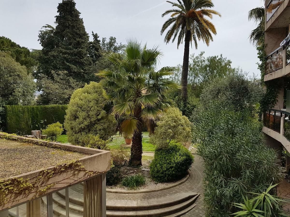 Les Palmiers à 700m De La Appartement