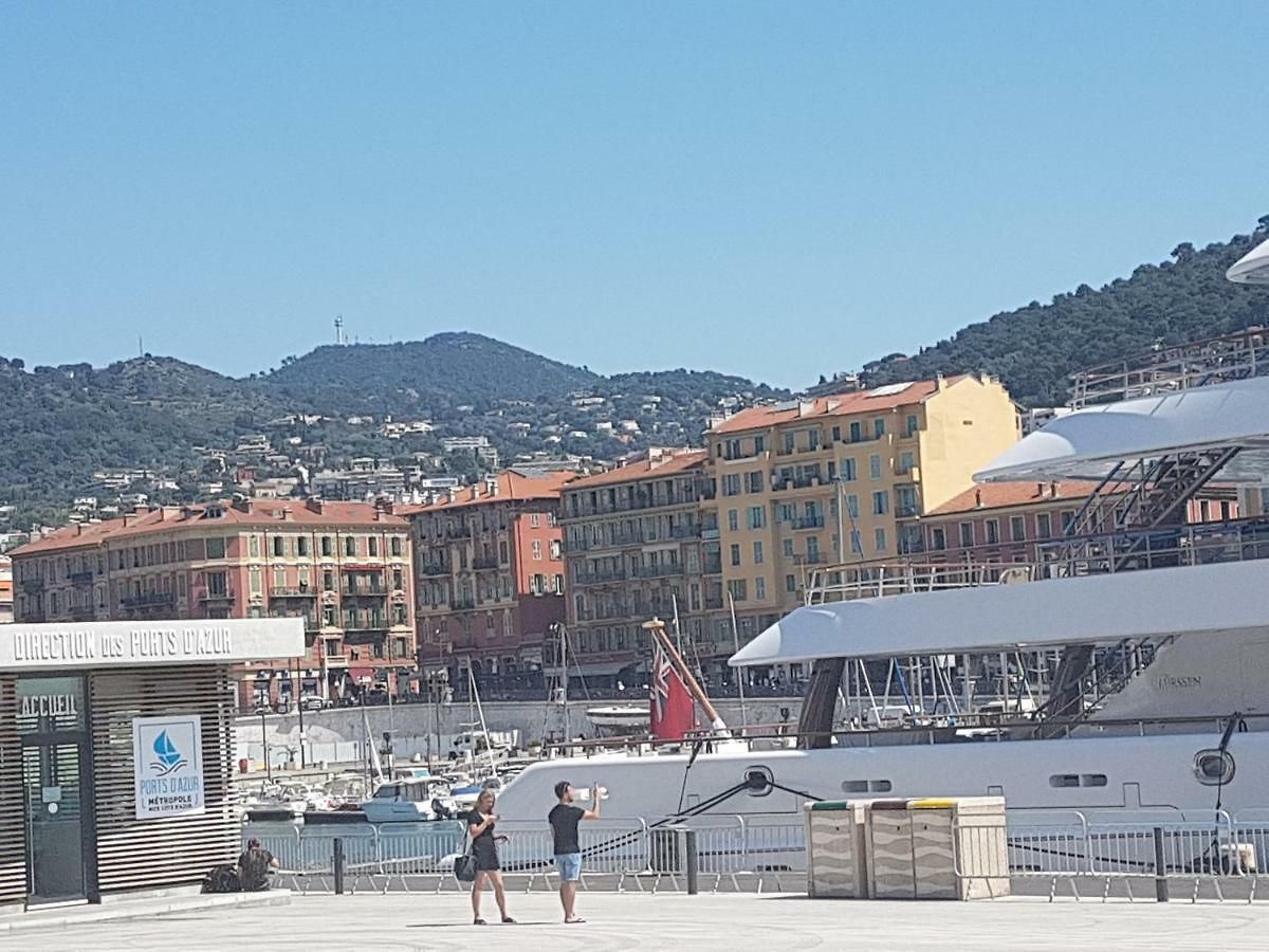Les Palmiers à 700m De La Appartement