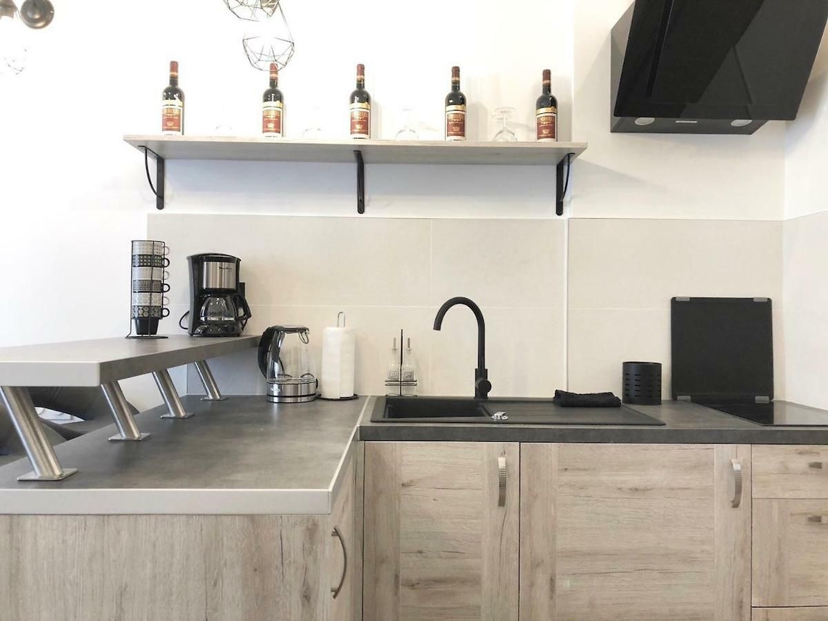 Apartment Centre Flat - Modern, Quiet And Brand New Nice