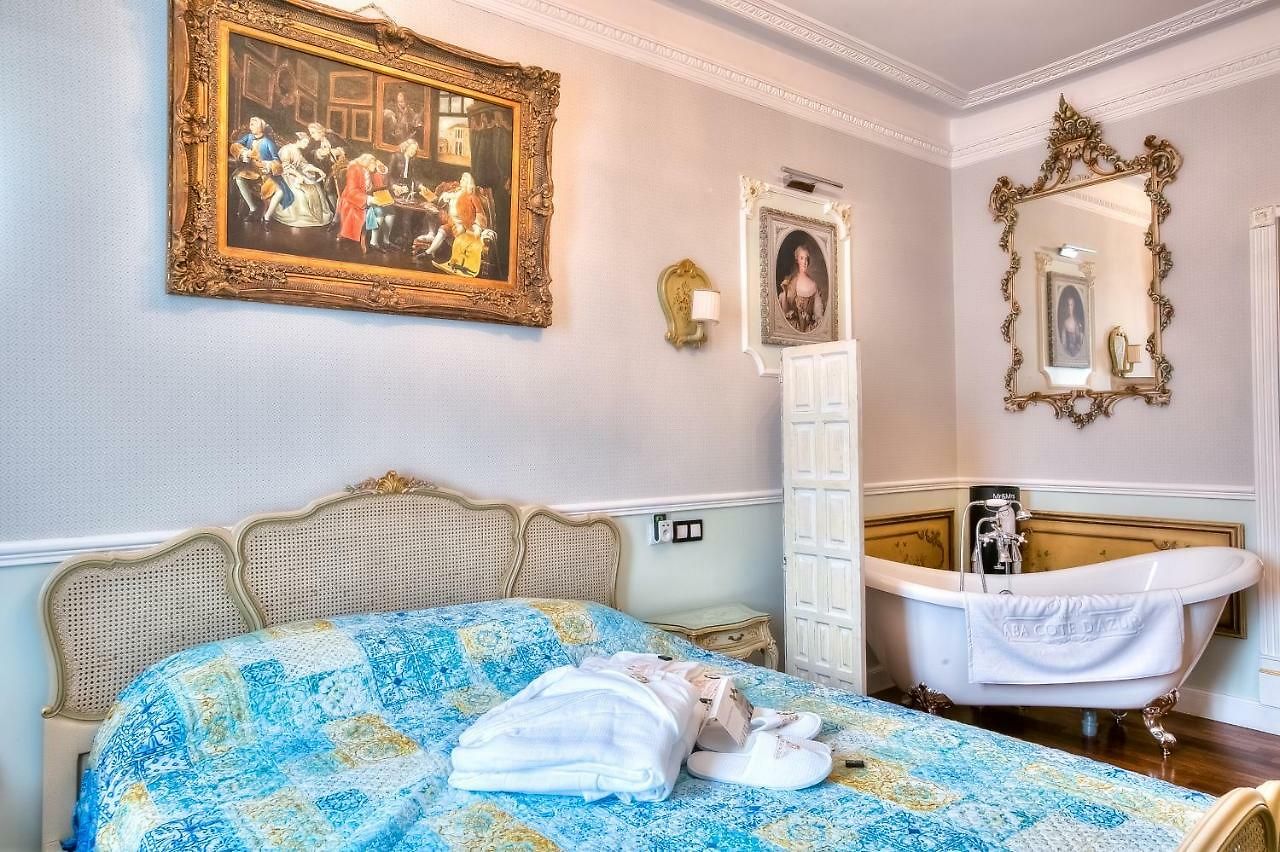 Aba Luxury B E B
