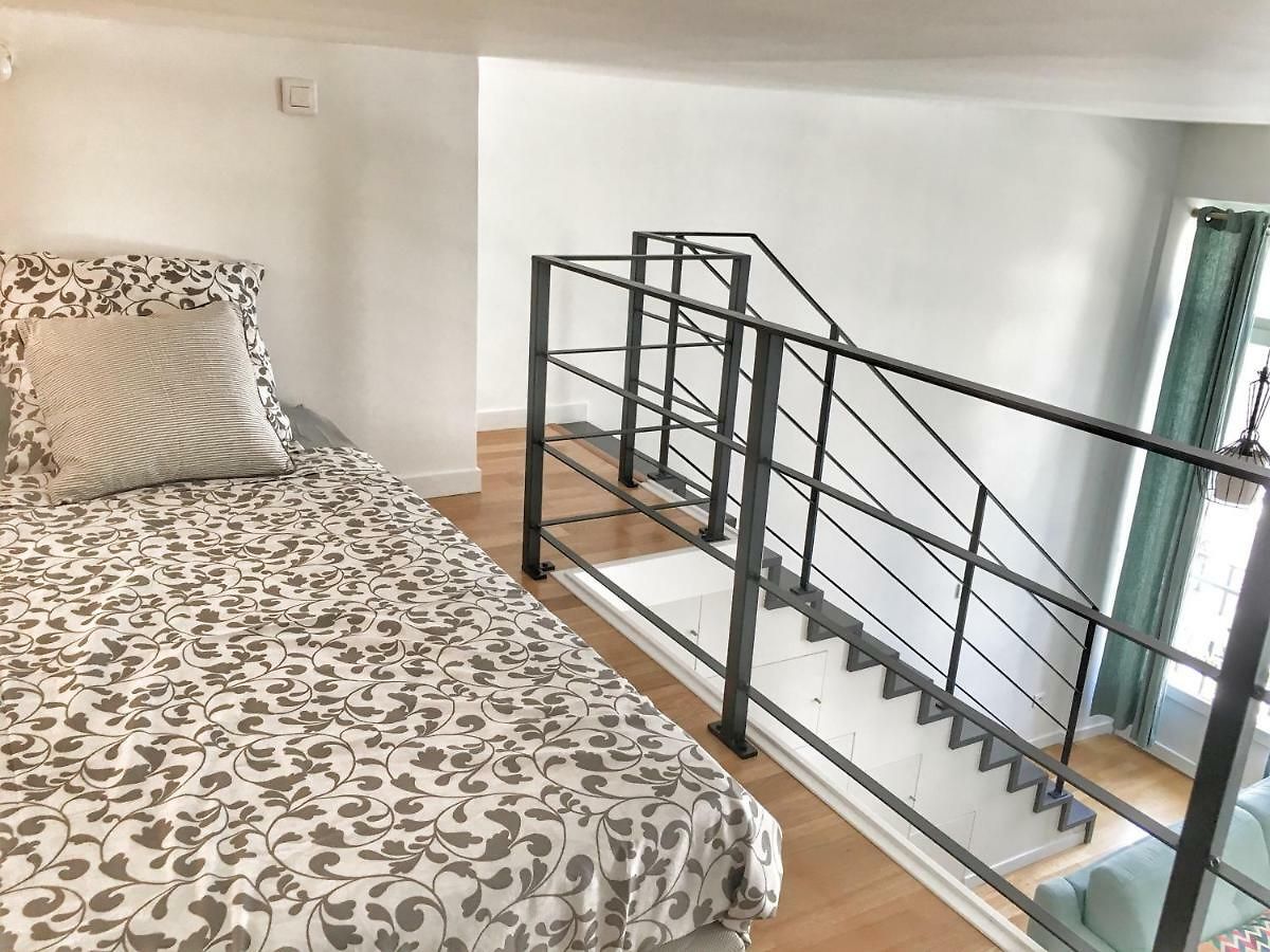 Homelivia, Frida, Mezzanine, Déco Raffinée Et Balcon *