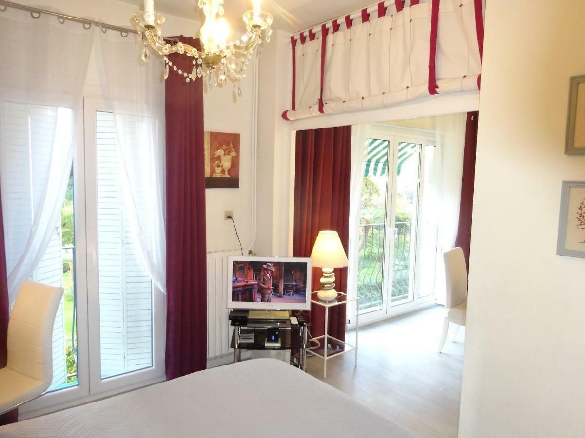 Les Grands Cedres C1 7 Avenue De Fabron Apartment Nice