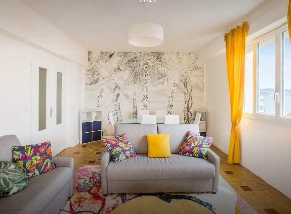 Apartment Stunning 2 Bed Flat Front Of The Beach Seaview Nice