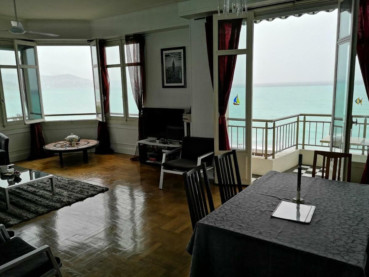 Le Mirage, Sea Front View, 3 Bedrooms, 100m *