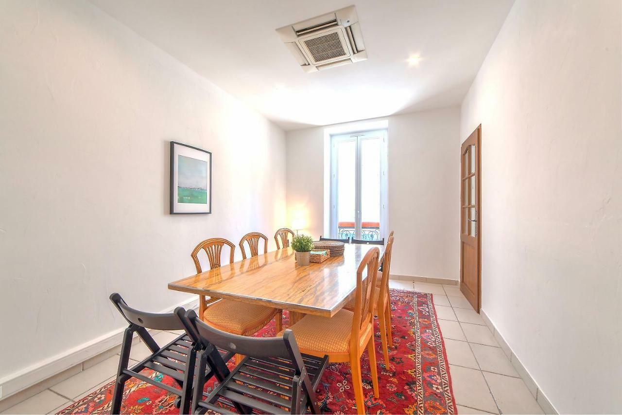 Lovely Large Familial In Nice, Minutes Walk To The Beach! Apartment Nice