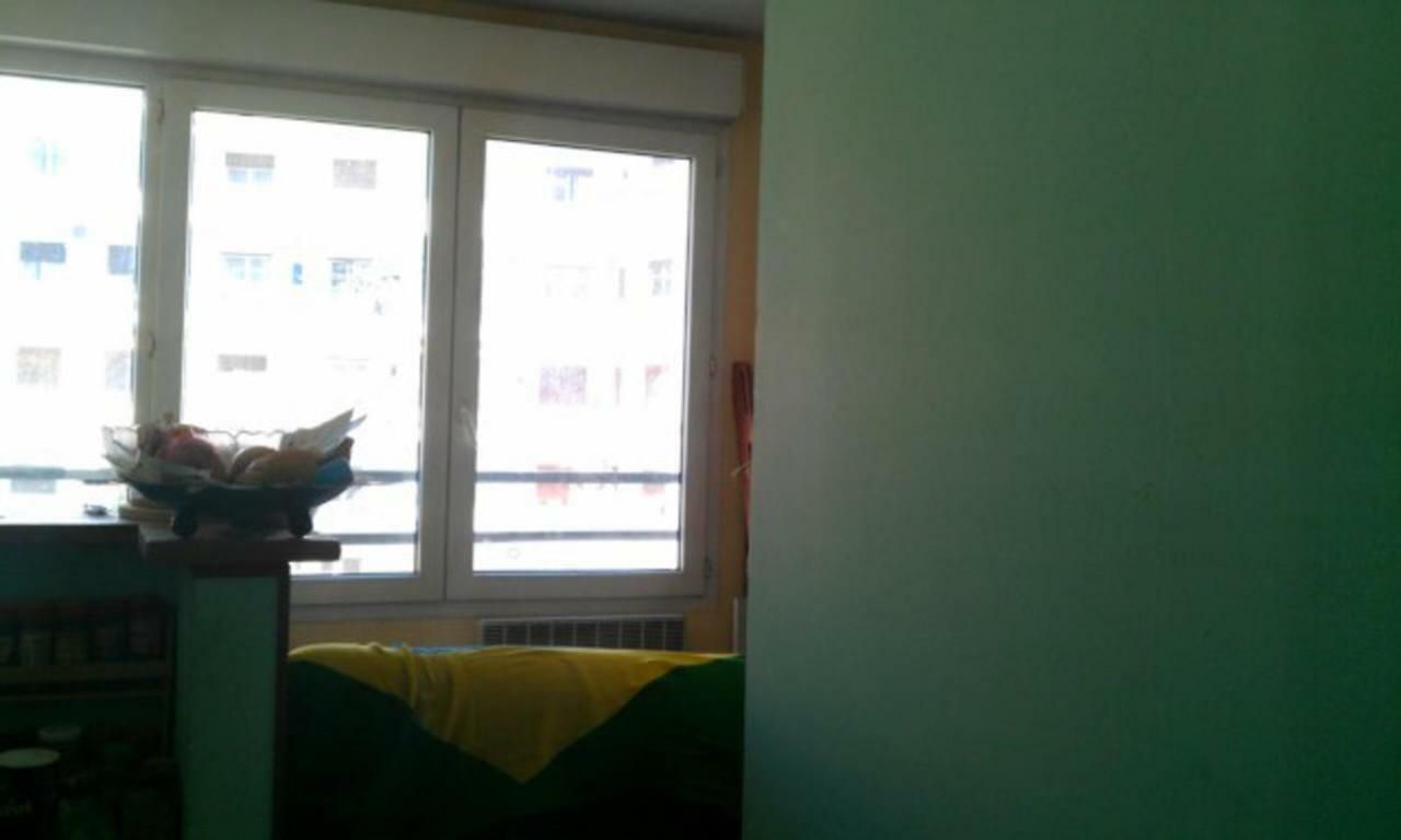 F2 A 50 M De La Apartment