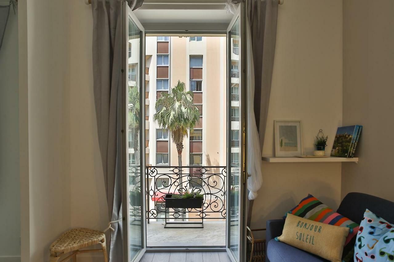 Appartement 2 Pieces Proche Promenade Et Tram Nice