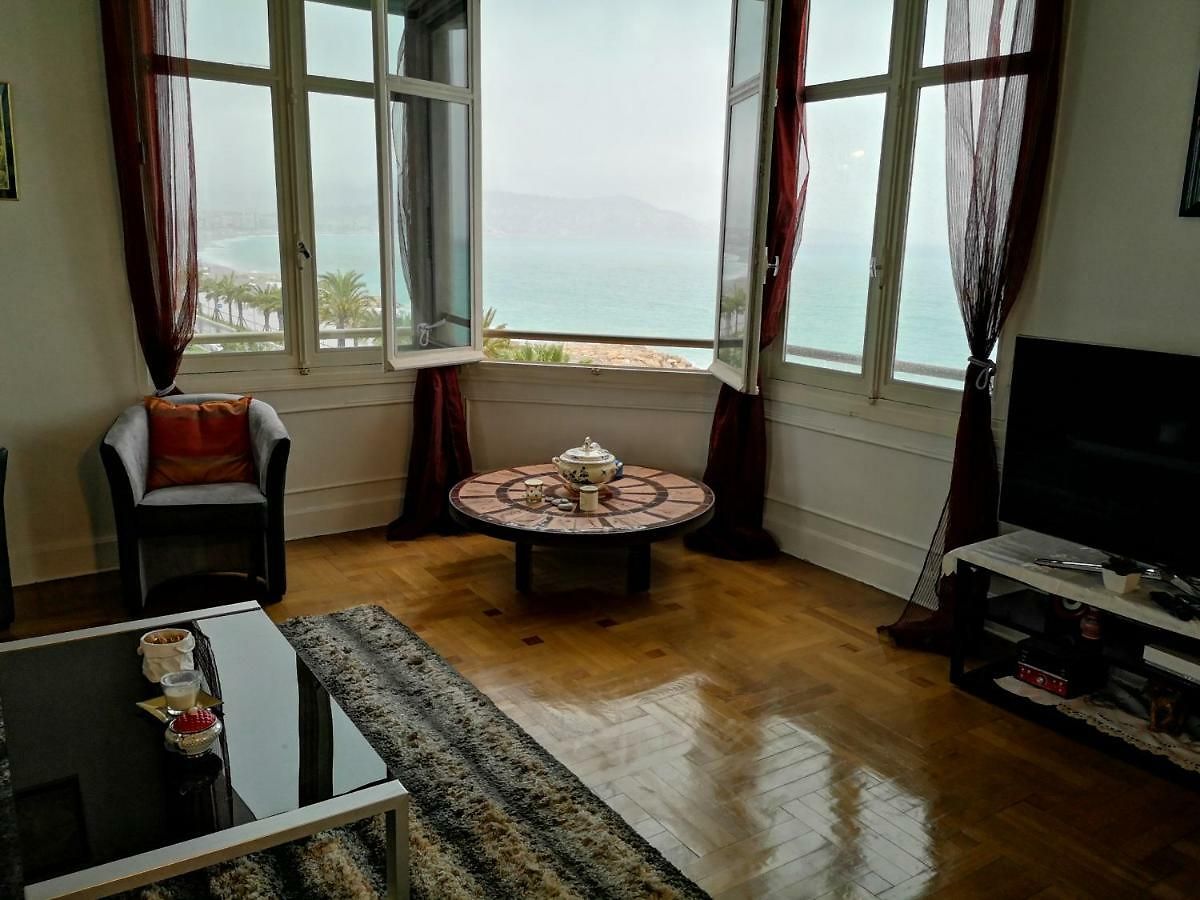 Le Mirage, Sea Front View, 3 Bedrooms, 100m Nice