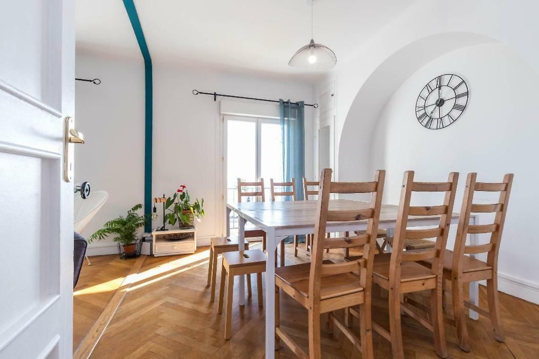 6 Bedrooms Seaview House, Old Town * Nice