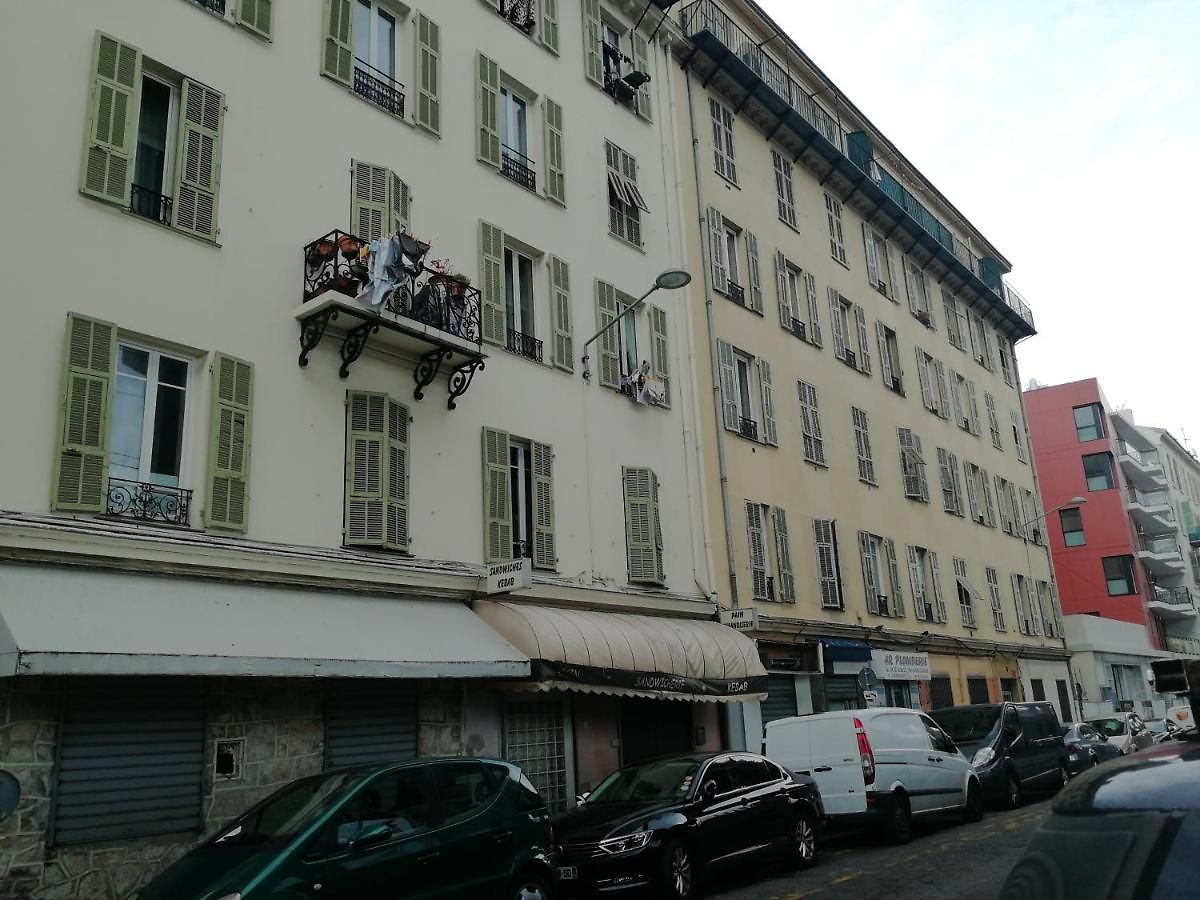 Casa Reine Jeanne- Ideal Groups & Family -central Near Train Station - Parking - New&confort-ac *