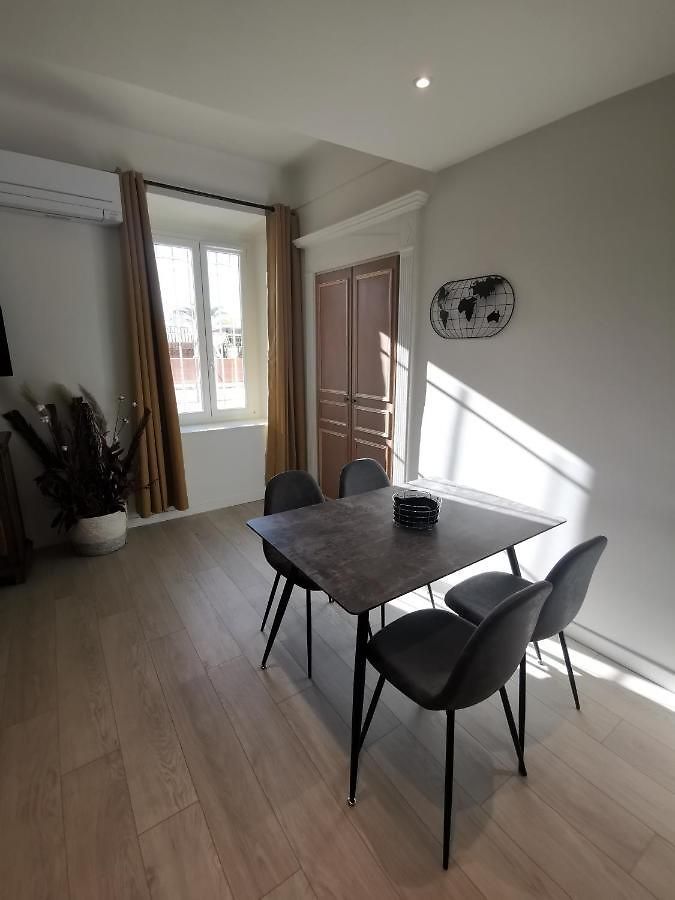2 Pièces Vieux-nice S Appartement Nice