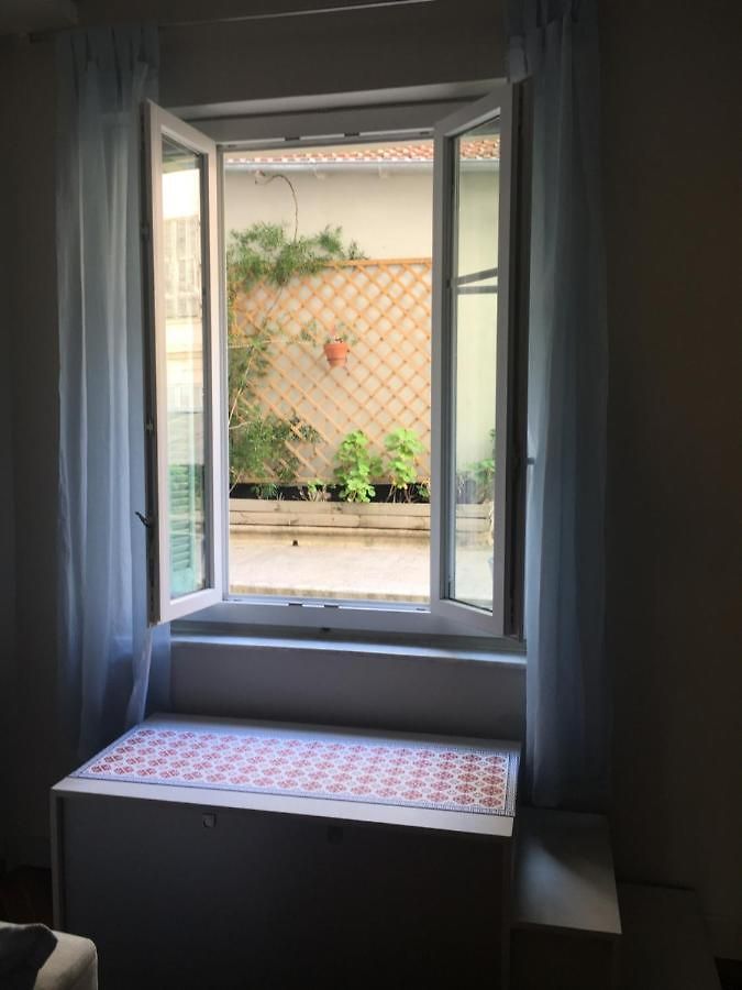 Le Petit Bourgeois De * Nice