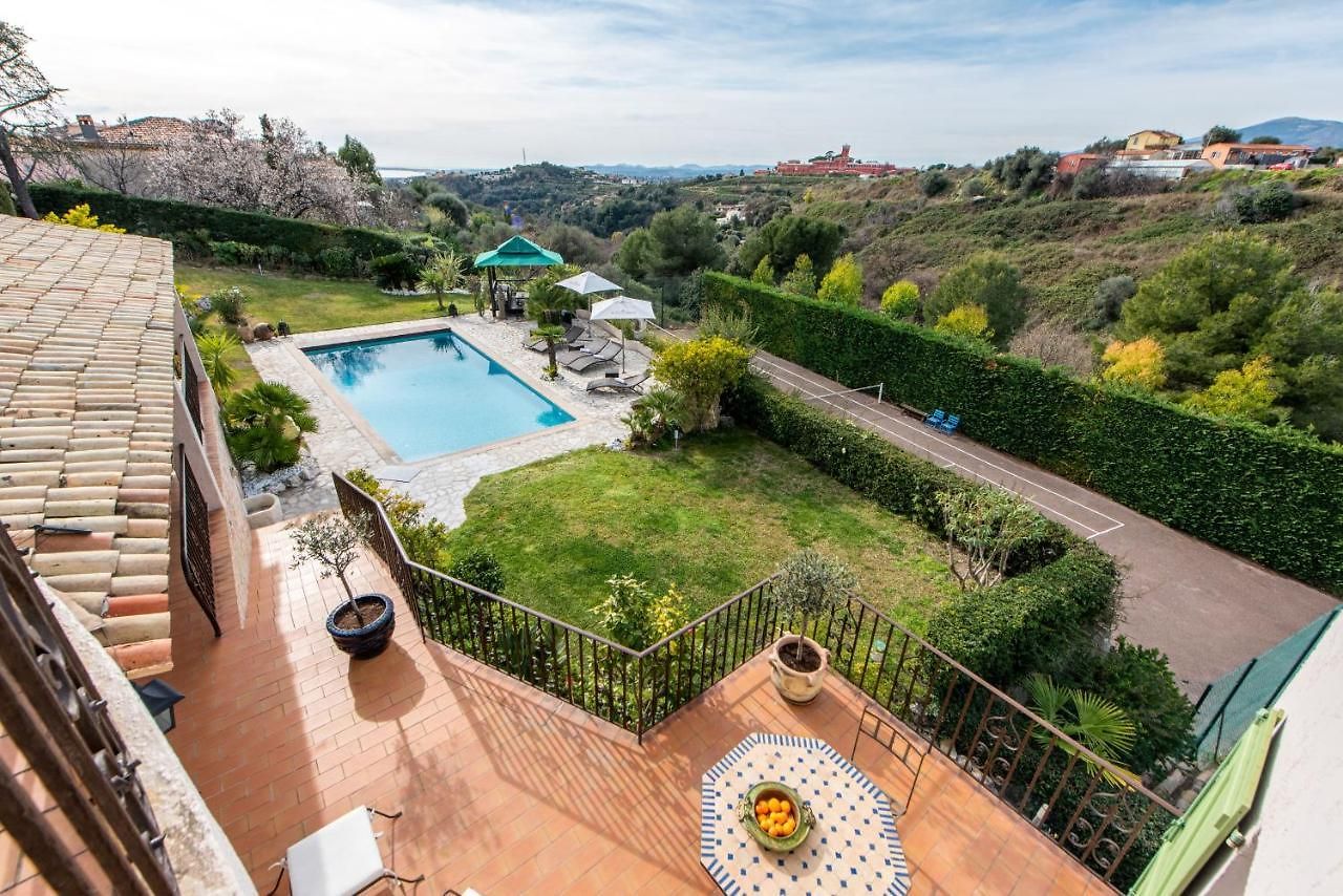 Bellet Villa *