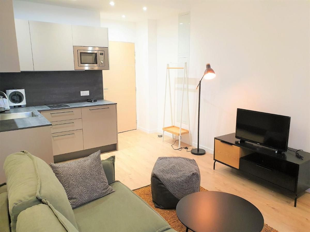 Hyper-centre Moderne 206 * Nice