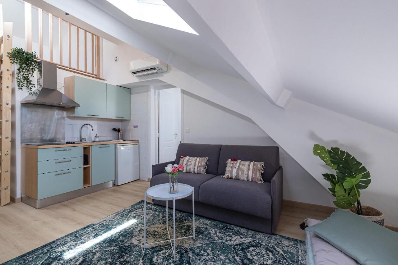 7 Deloye - 2 Pieces Renove - Dernier Etage - Clim Nice