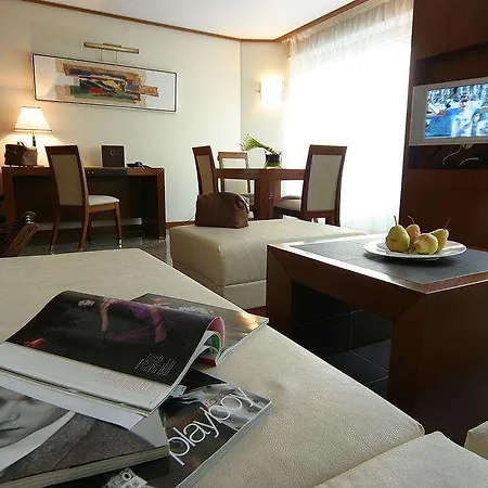 Hotel Goldstar & 4*