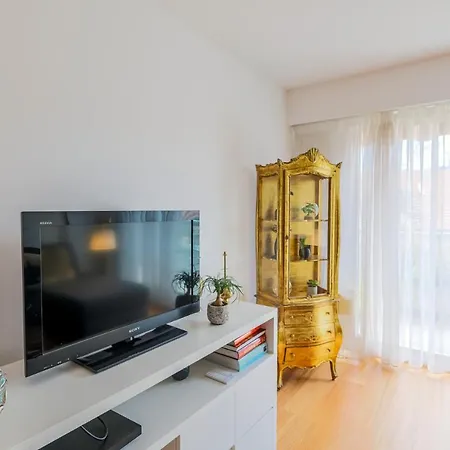 Le Francia Ii Ap4197 By Riviera Homes Appartement