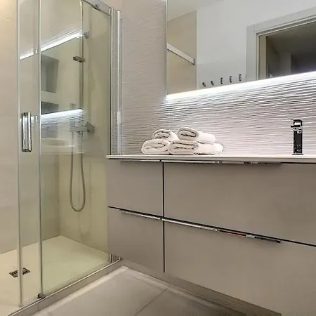 Silverbeach Central 4Pers 30Jours By Nicesitter Location Eligible Au Bail Mobilite Mobility Lease Apartment *