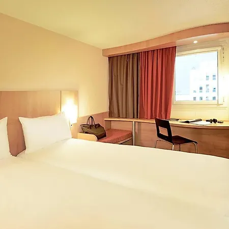 Hotel Easyhotel Old Town 2*
