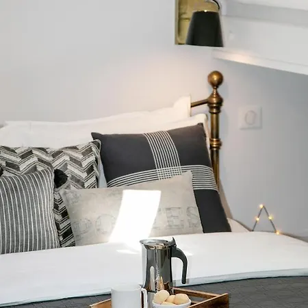 Cocoon Loft - Magnifique Loft Sous Toit, Refait A Neuf, Vues Splendides, Clim, Wifi Appartement