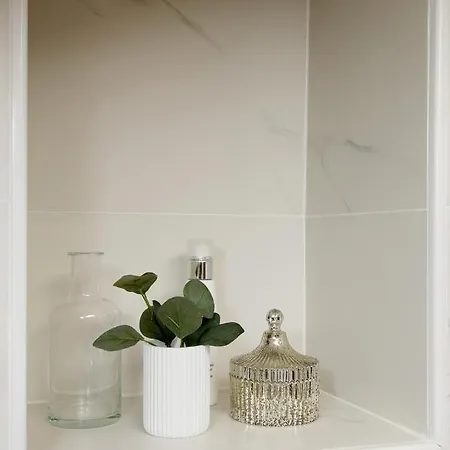 Cocoon Loft - Magnifique Loft Sous Toit, Refait A Neuf, Vues Splendides, Clim, Wifi Appartement